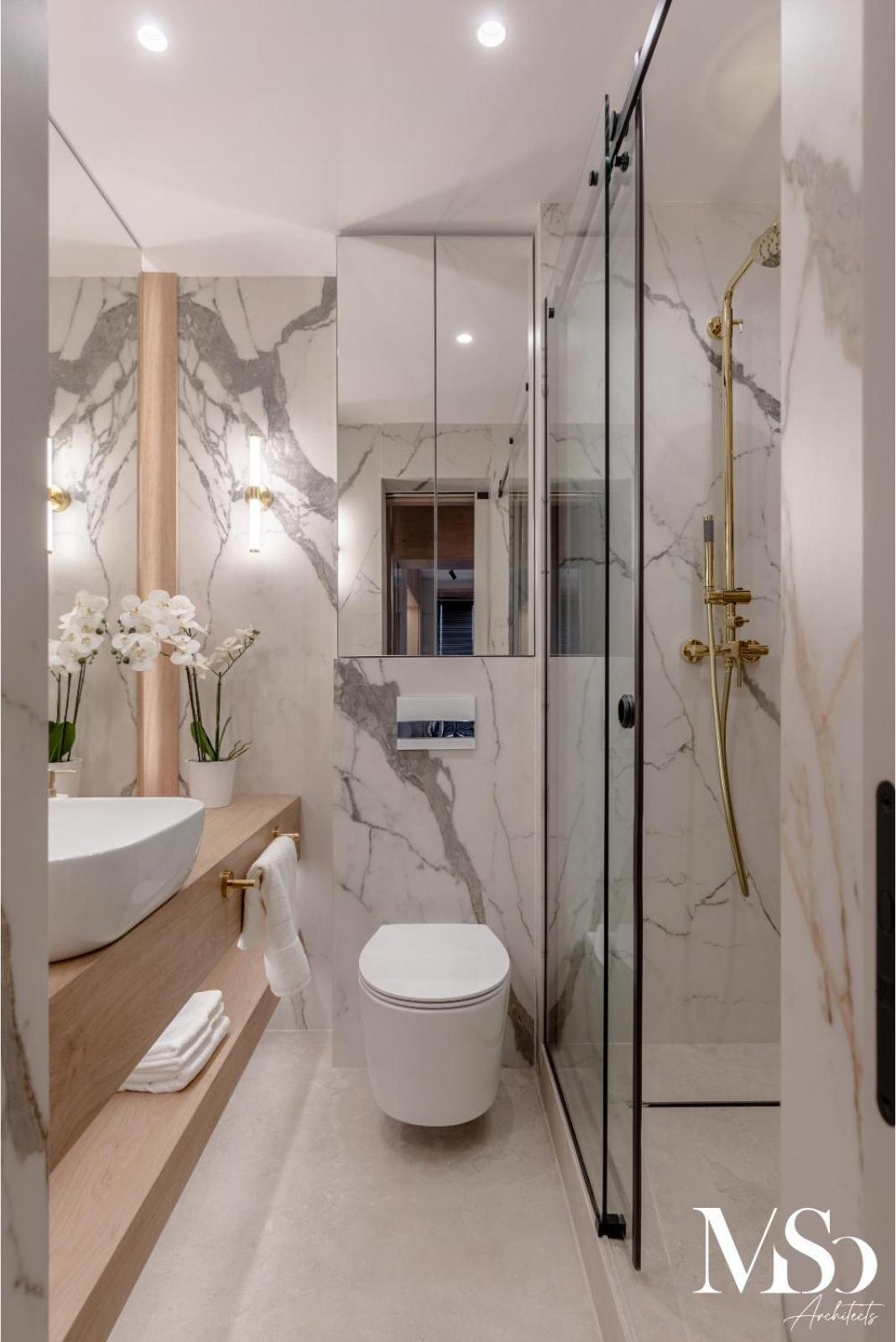 Designer's Delight: Modern 1br Near Center